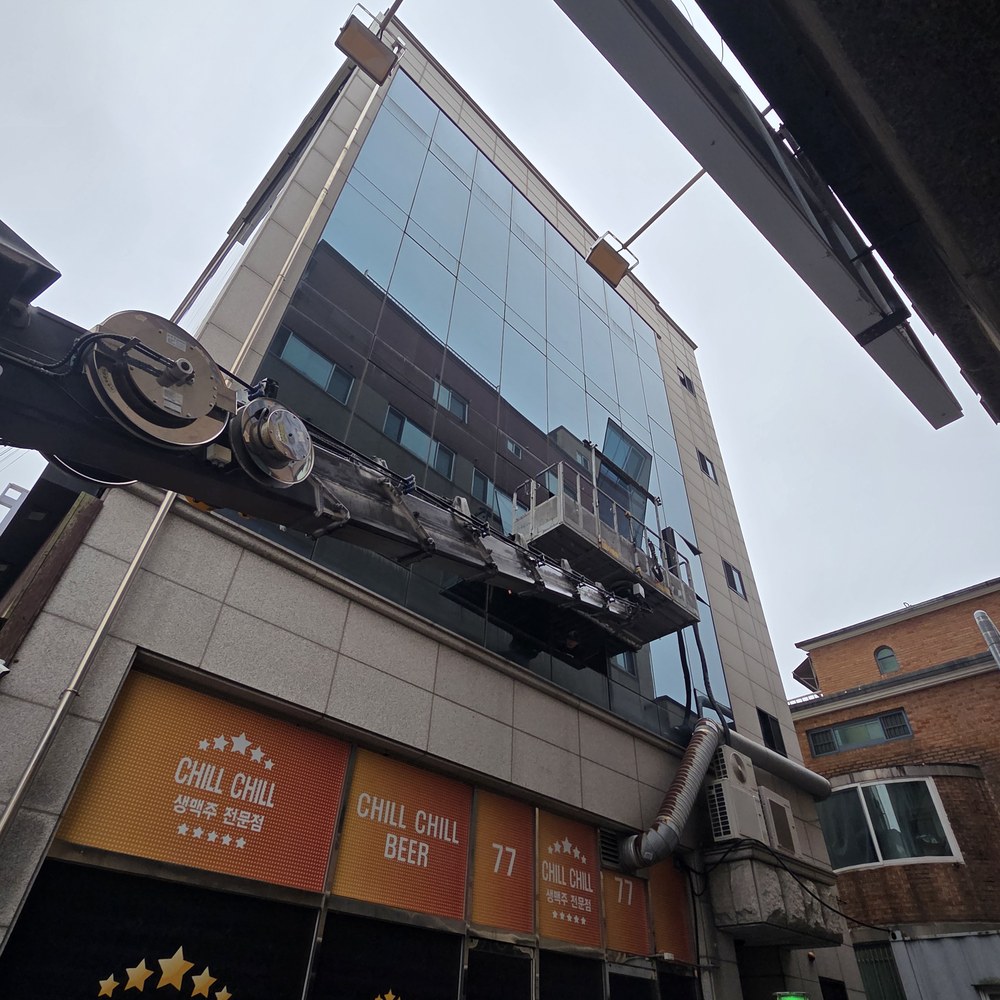 산청 스카이차 자재 양중 현장